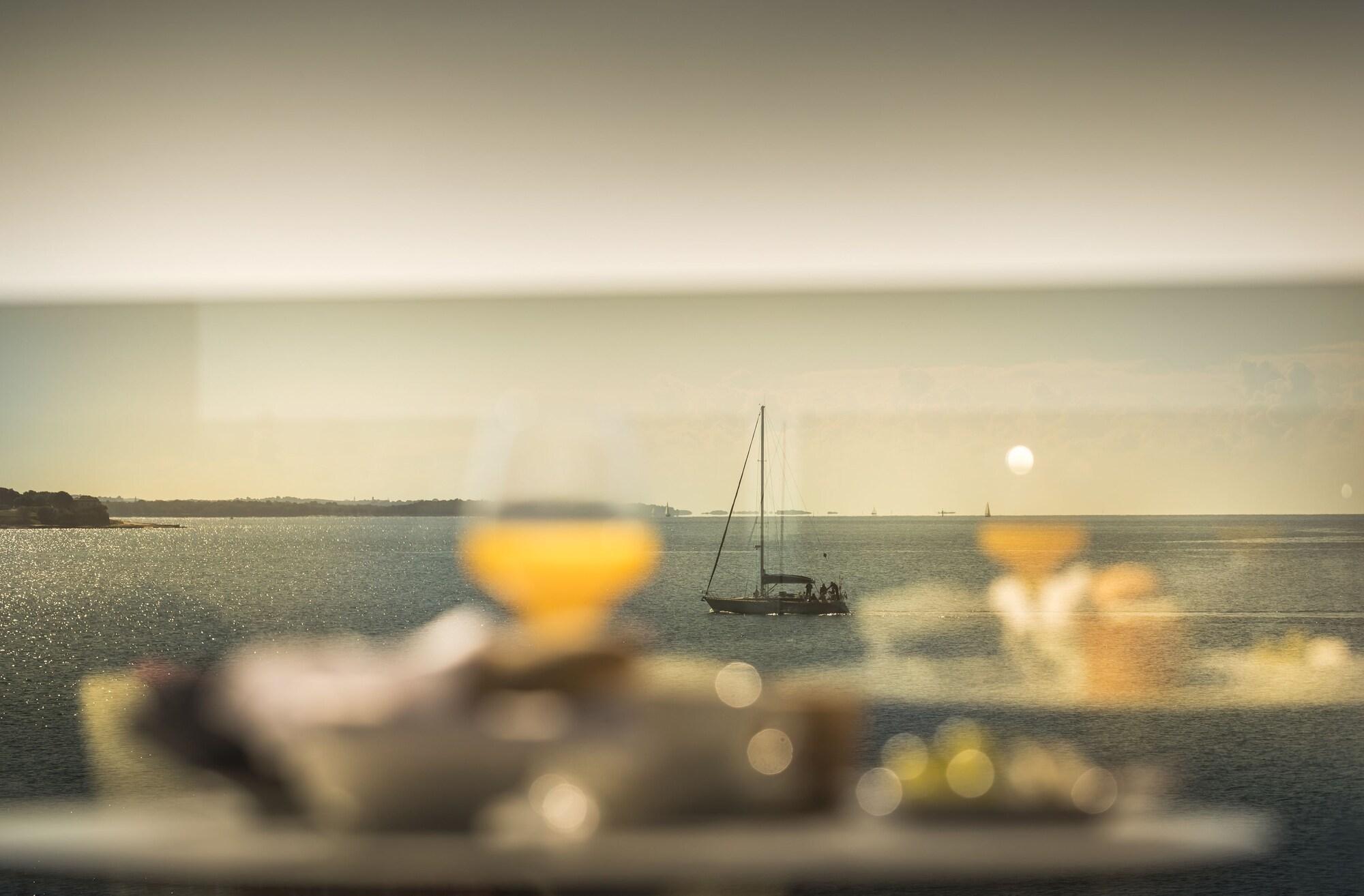 Rivalmare Beach Boutique Hotel - New! Новиград Екстериор снимка