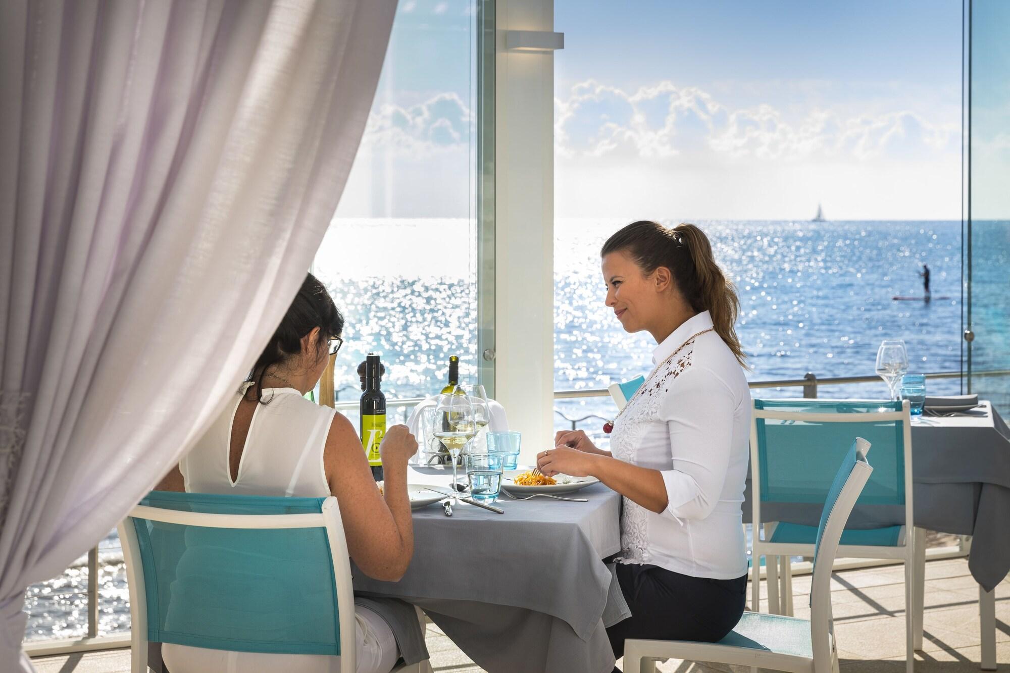 Rivalmare Beach Boutique Hotel - New! Новиград Екстериор снимка
