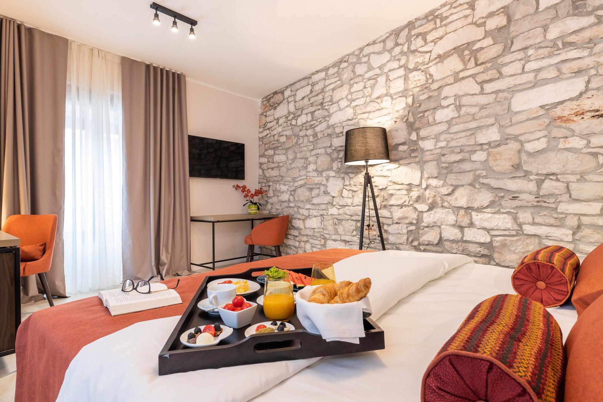 Rivalmare Beach Boutique Hotel - New! Новиград Екстериор снимка